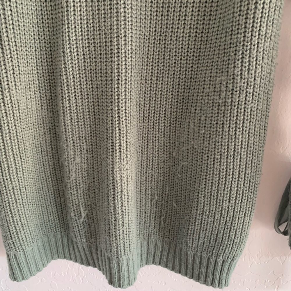 LOVE by Design Green Ribbon Sweater - Picture 5 of 6